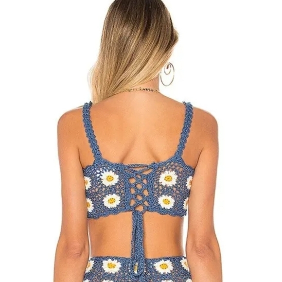 Lovers + Friends | Daisy Crop Top - Picture 3 of 6